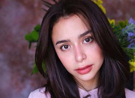 Yassi Pressman bio: parents, age, real name, height, .